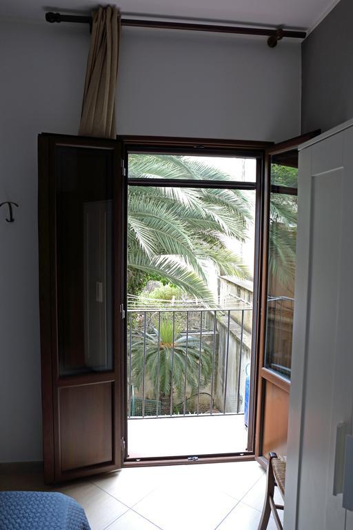 Conte Agostino Pepoli Apartment Trapani Luaran gambar